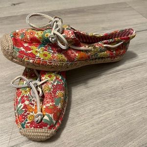 Flower Sperry boat shoes